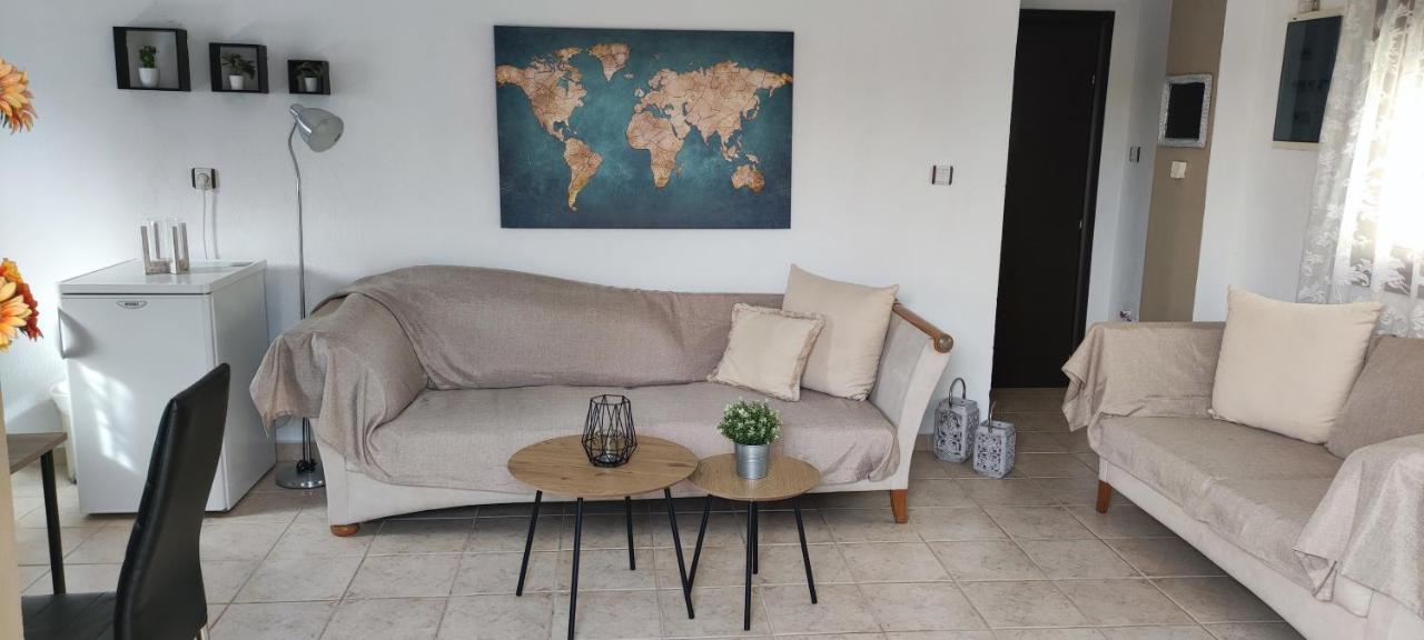 Maria'S Luxury Apartment Kassandria Zewnętrze zdjęcie