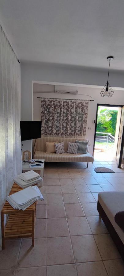 Maria'S Luxury Apartment Kassandria Zewnętrze zdjęcie